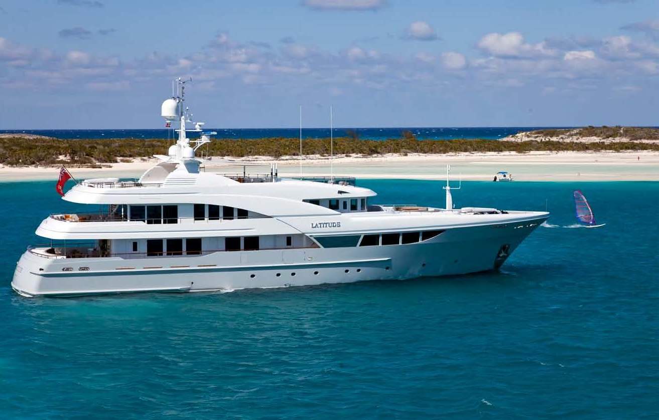 motor yacht latitude