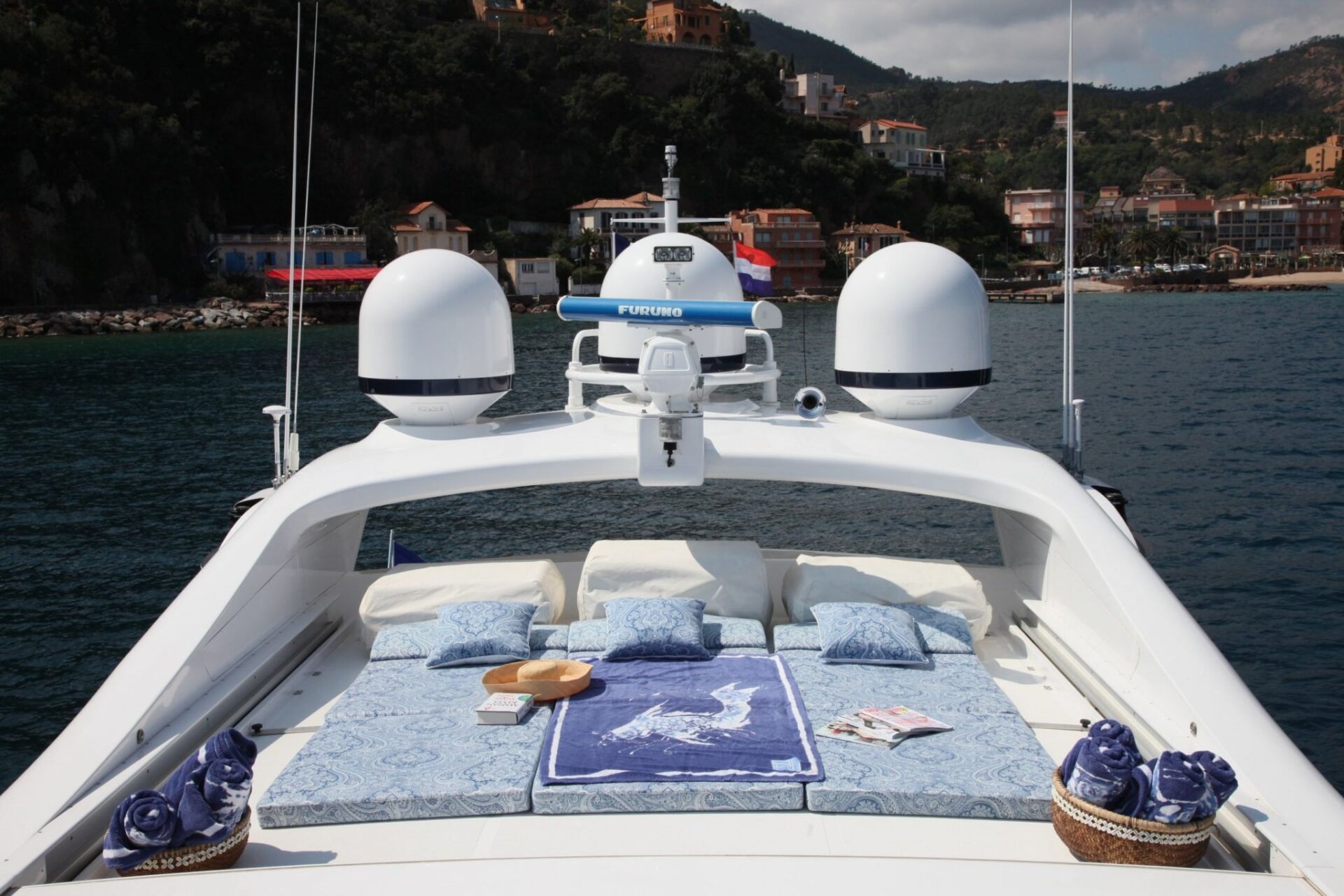 O luxury motor yacht sales monaco