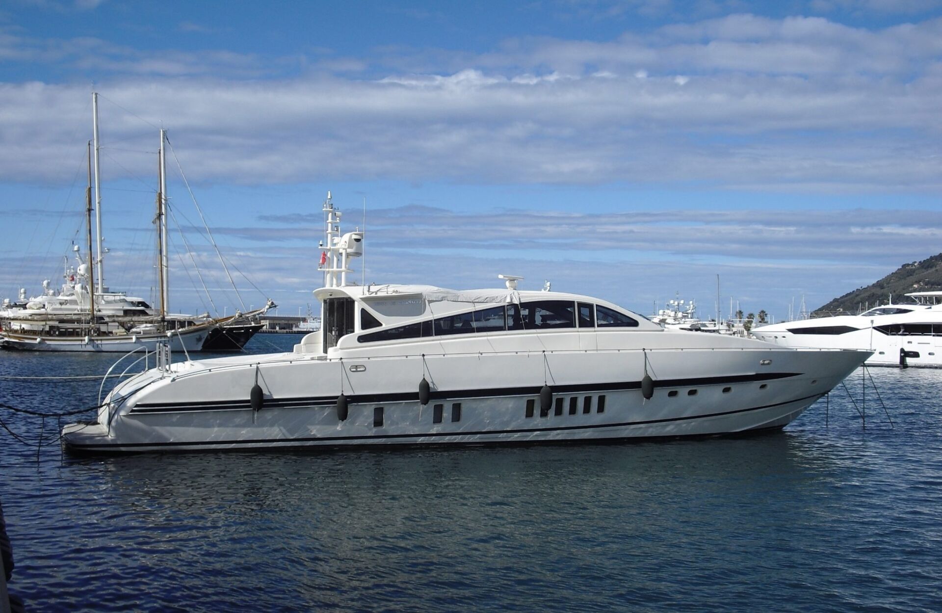 YACHTZOO is pleased to announce its appointment as central agent for the sale of M/Y ROMAS 3