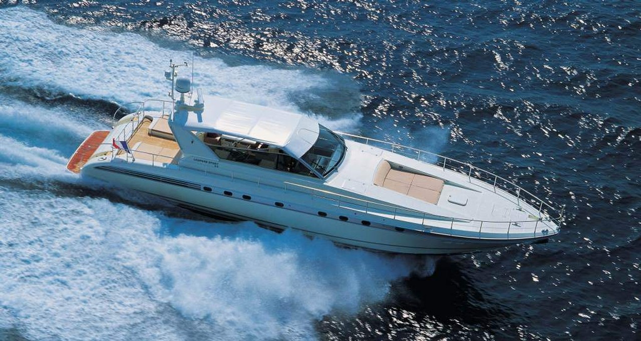 YACHTZOO sells luxury yacht M/Y SHARK IN LOVE