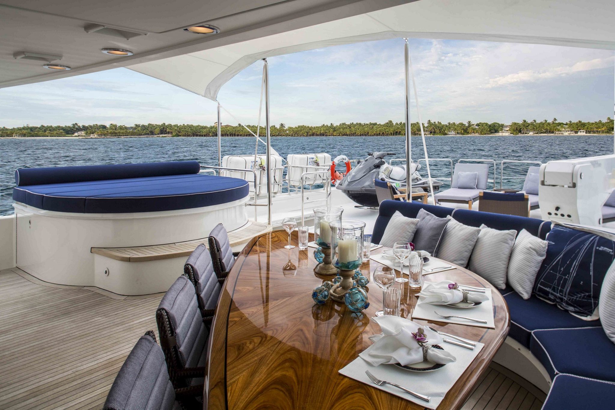 plan a yacht for charter outdoor table