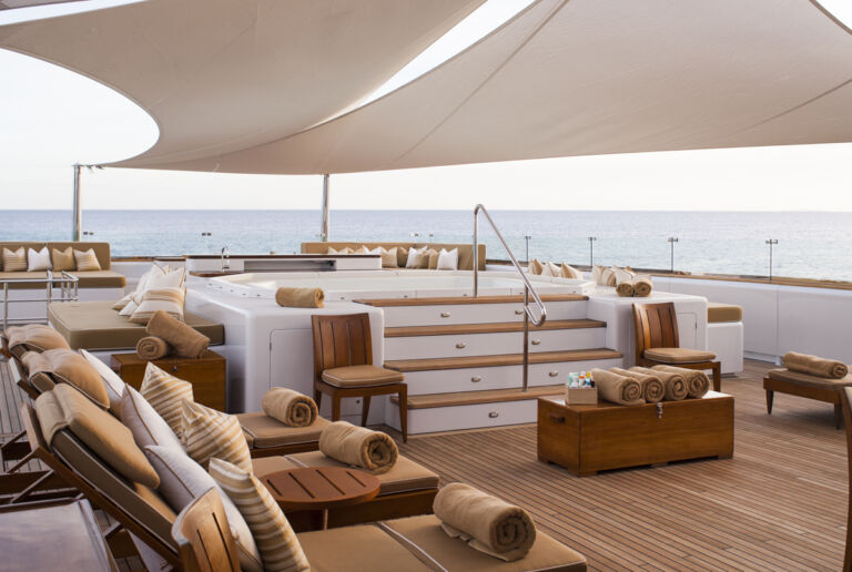 SuRi Exterior K