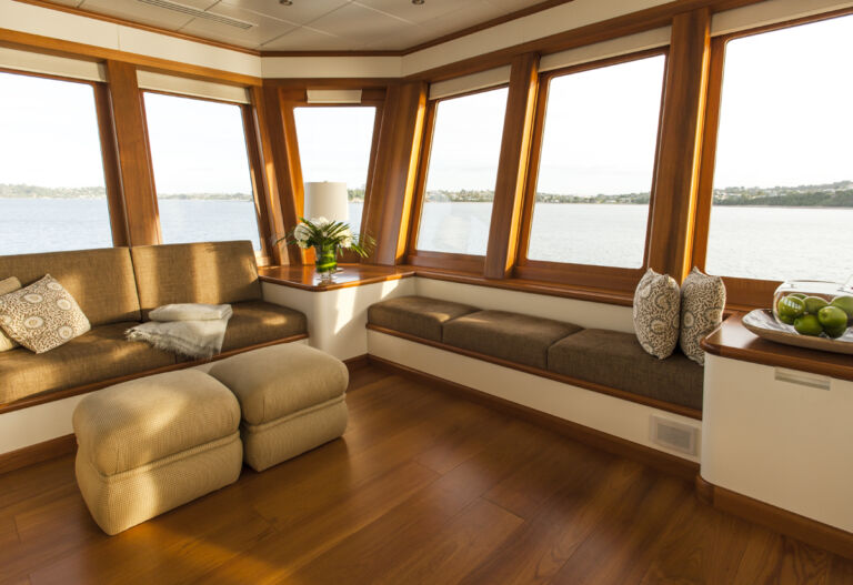SuRi Interior HP