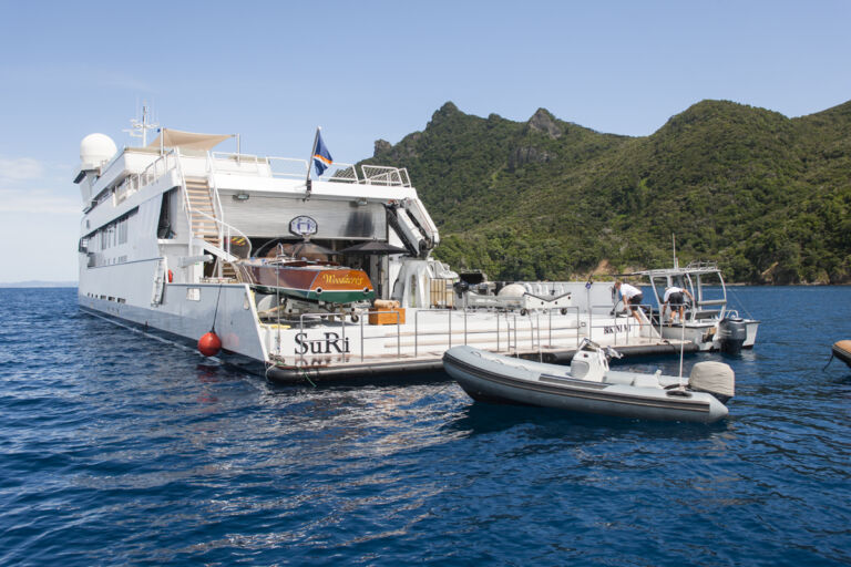 SuRi Yacht HP