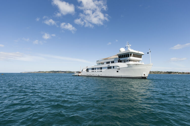 SuRi Yacht HP