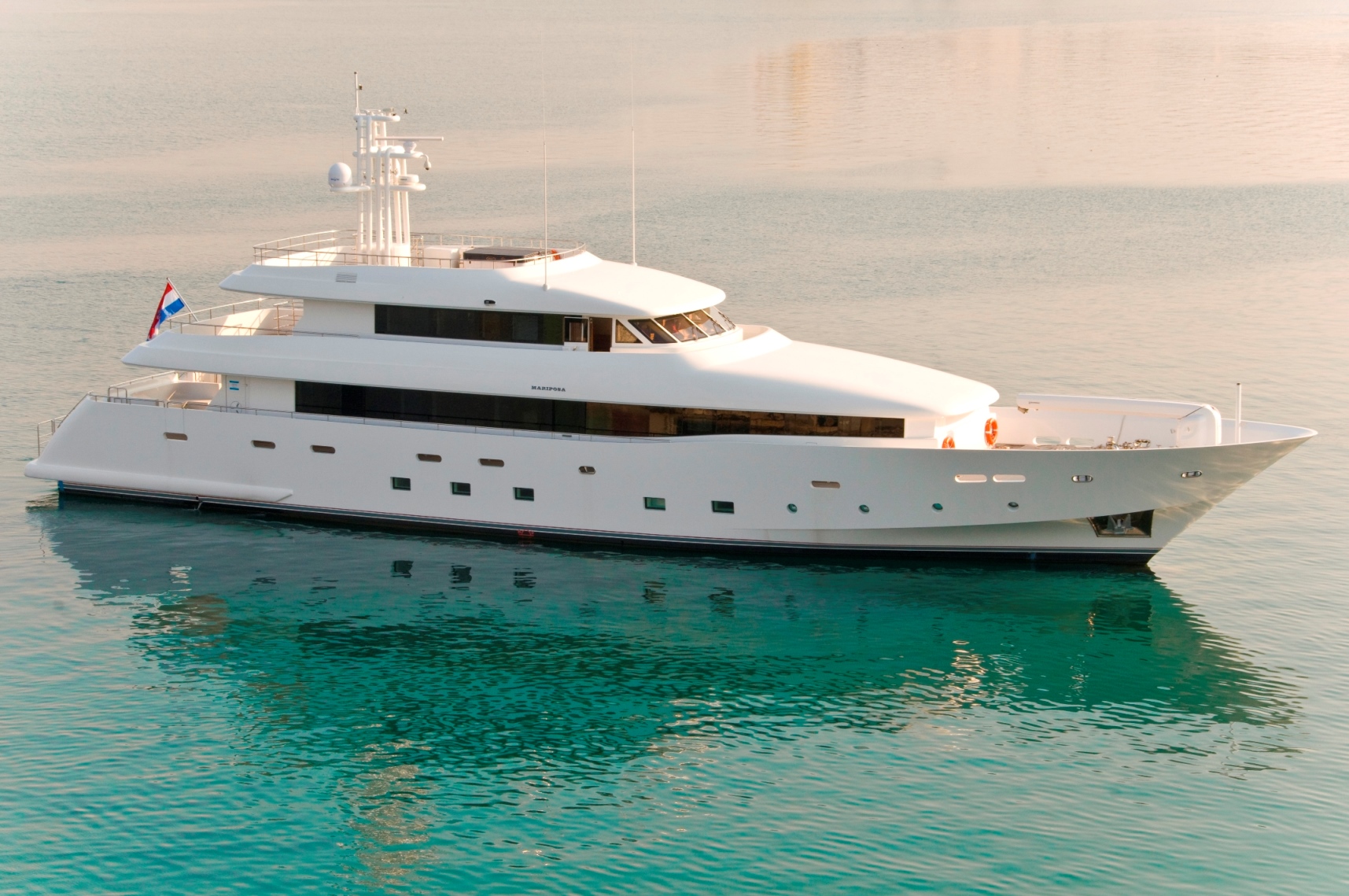 YACHTZOO announces sale of M/Y MARIPOSA