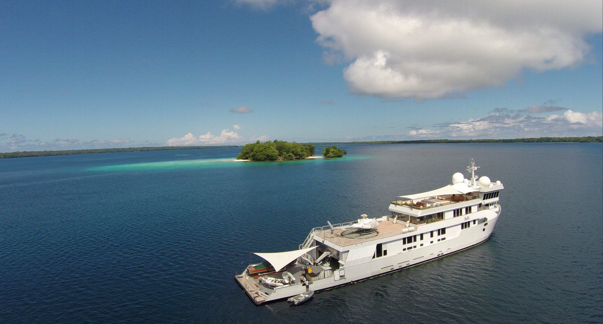 private yacht hire fiji