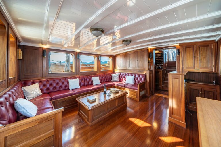 sailing yacht trinakria charter ()
