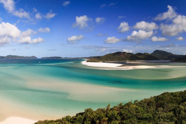 Whitsunday Islands on a Whitsunday Yacht Charter