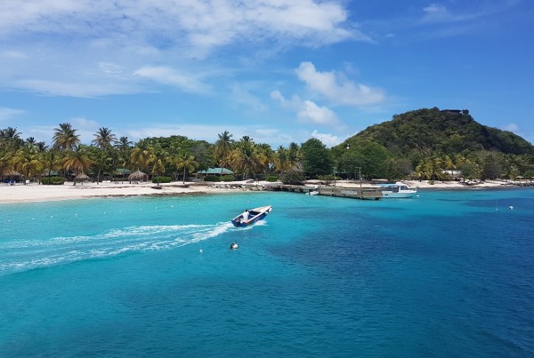 luxury yacht charters St Vincent and Grenadines