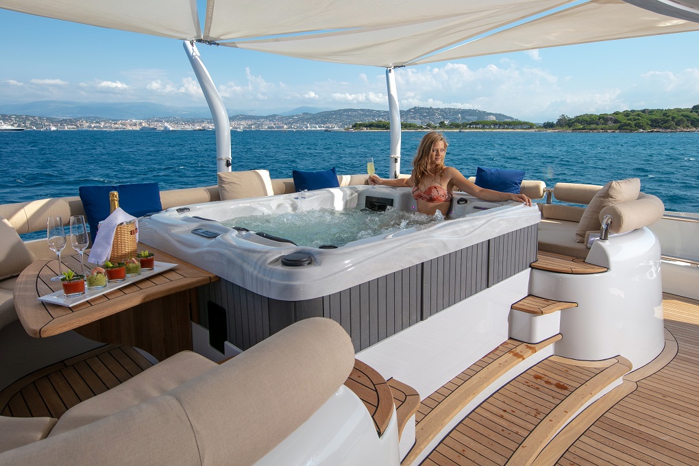My Blue Magic Heesen Yachts Jacuzzi Yachtzoo