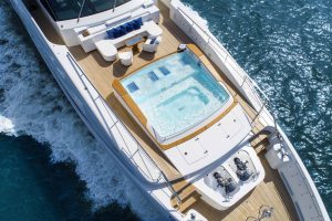 q95 yacht price