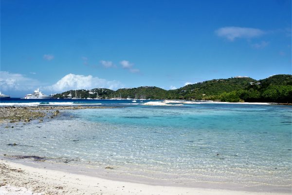 mustique-yacht-charter-with-yachtzoo