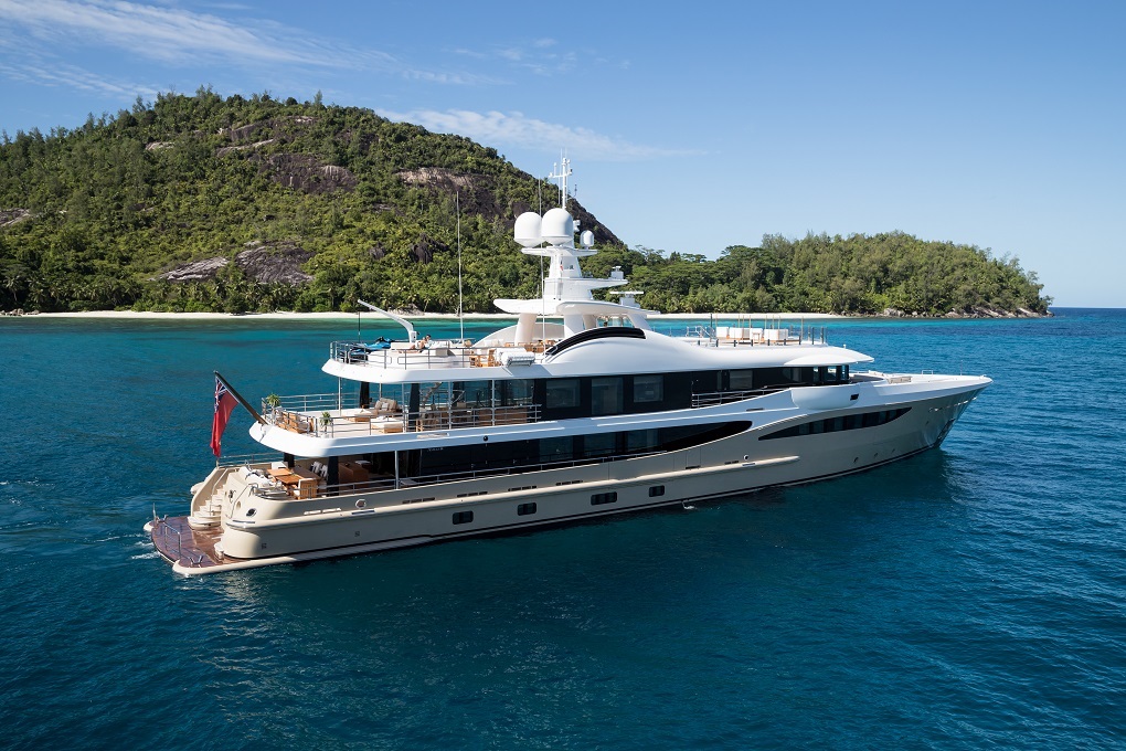 M/Y LILI yacht for charter
