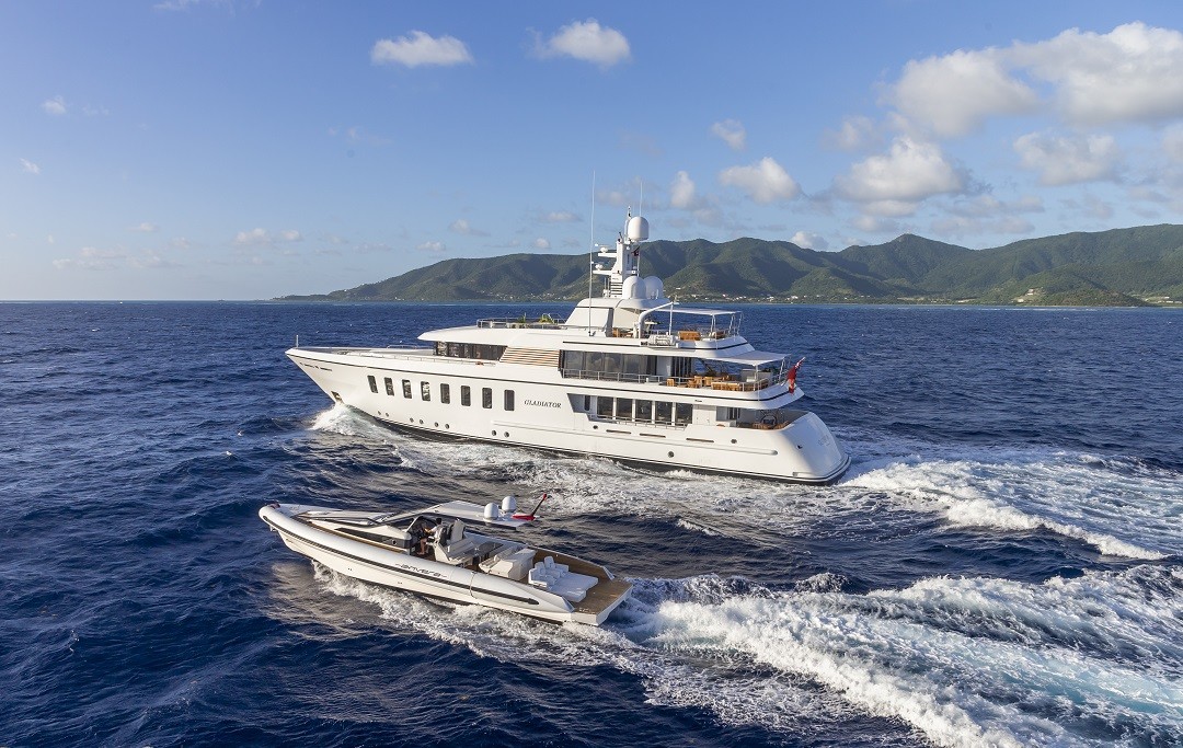 motor yacht gladiator for sale