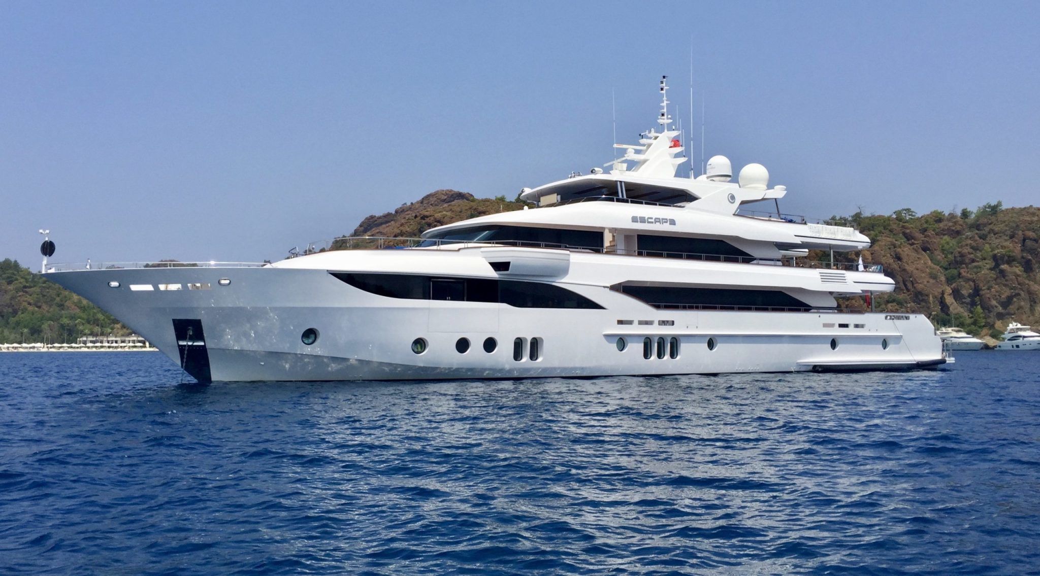 Majesty 155 Superyacht MY ESCAPE Sold