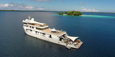 yacht explorer charter