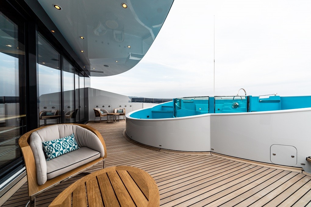 Luna-B-Oceanco-66m-Exterior-Loune