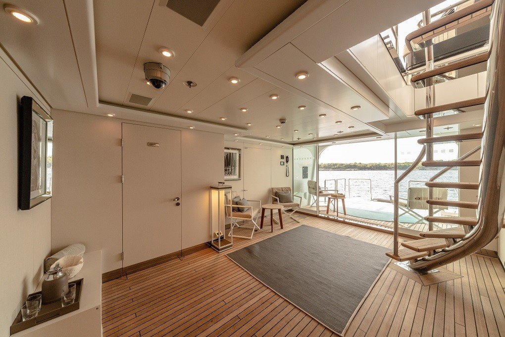 Luna-B-Oceanco-66m-Interior