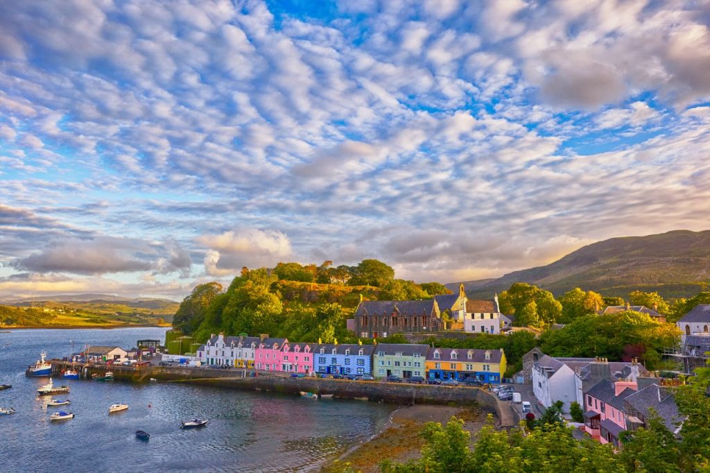 luxury-yacht-charter-uk-scotland Luxury yacht charter UK - Isle of Skye, Scotland