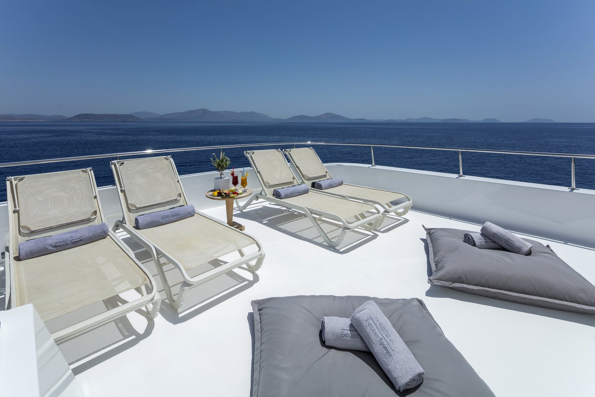 m/y endless summer yacht for charter sun deck