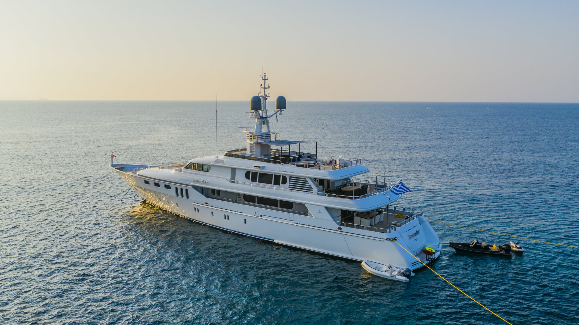 m/y invader yacht for charter anchored