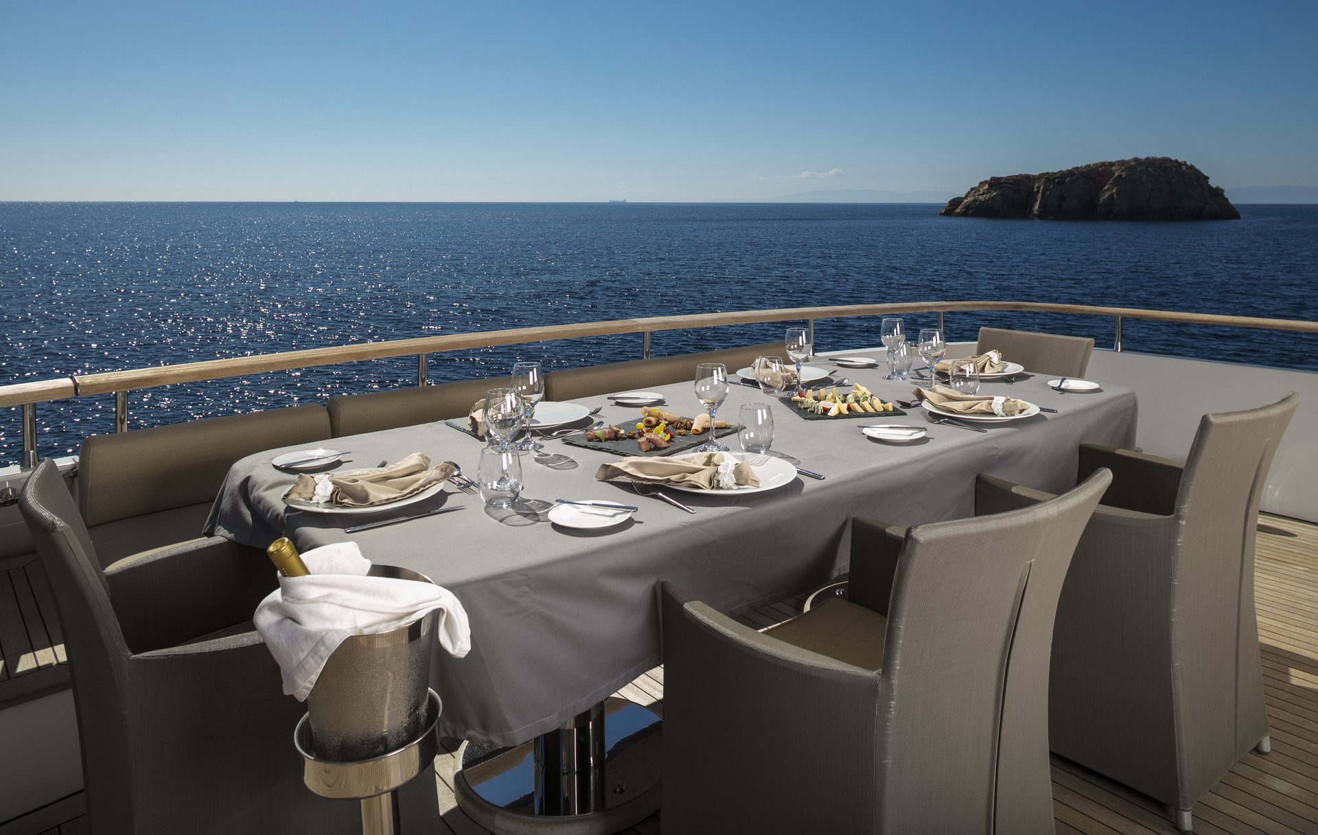 M/Y MABROUK yacht for charter outdoor dining