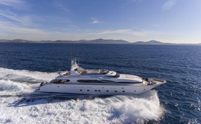 M/Y PARIS A yacht for charter sailing