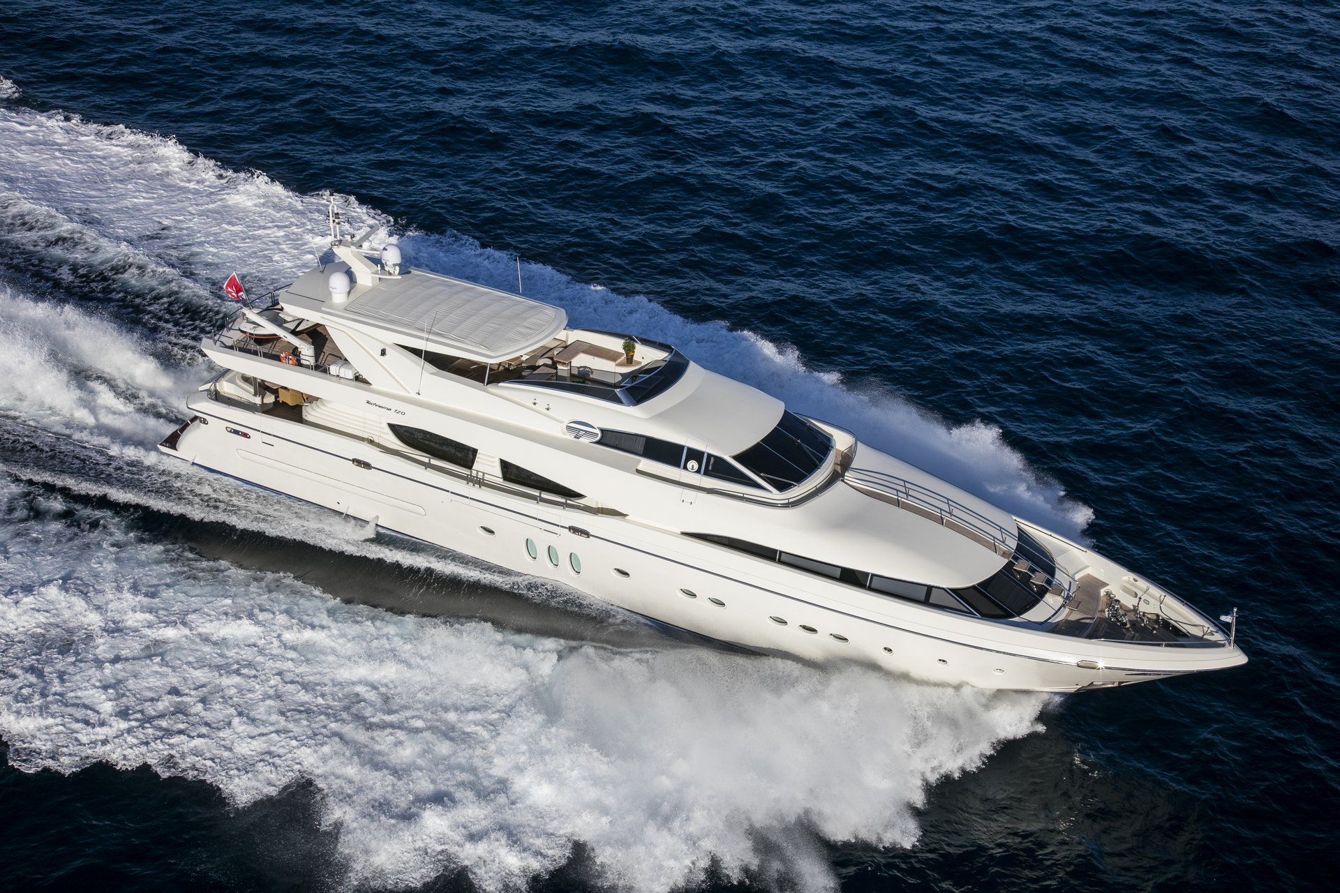 M/Y RINI yacht for charter sailing view