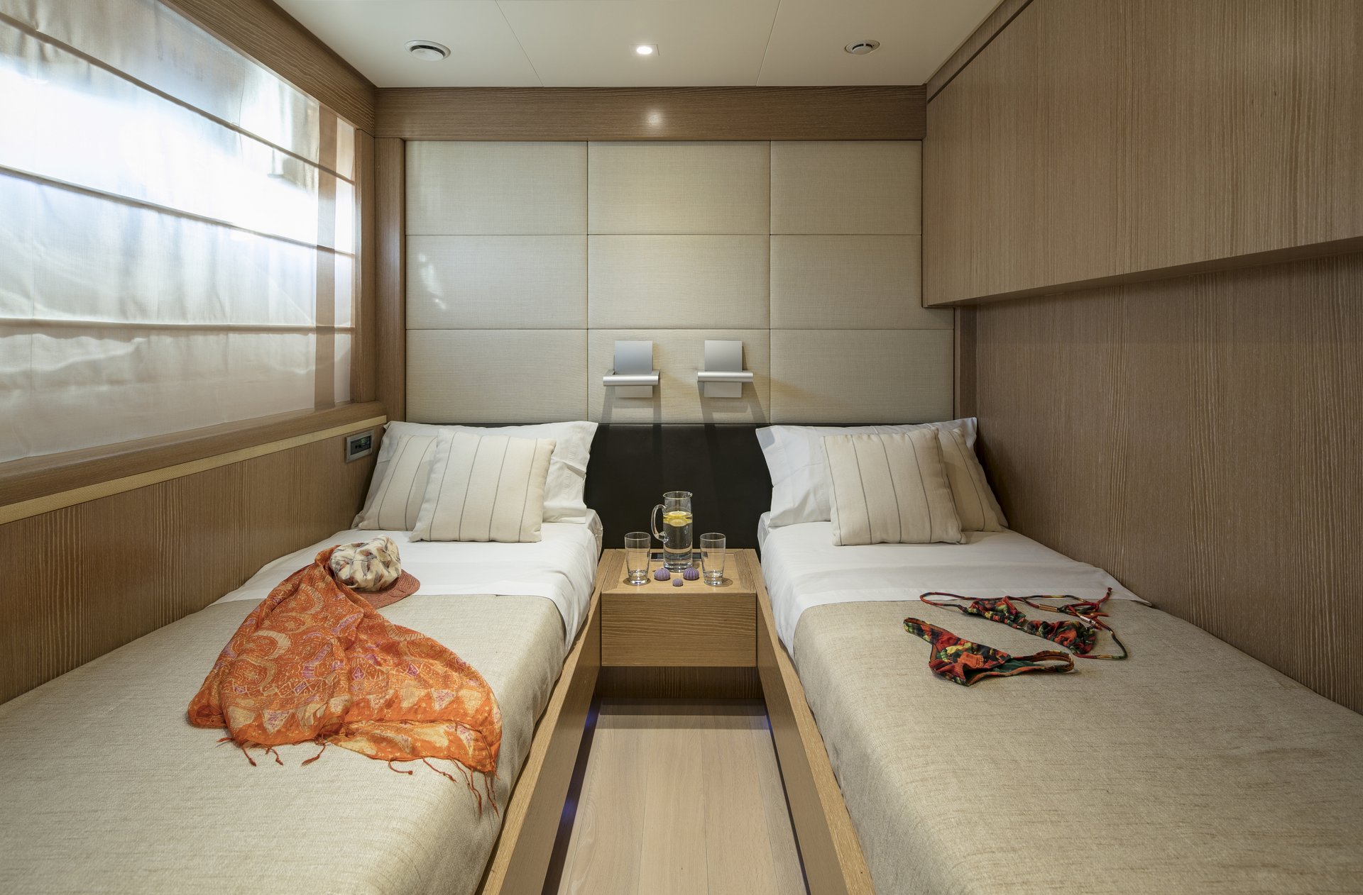 M/Y RINI V yacht for charter twin cabin