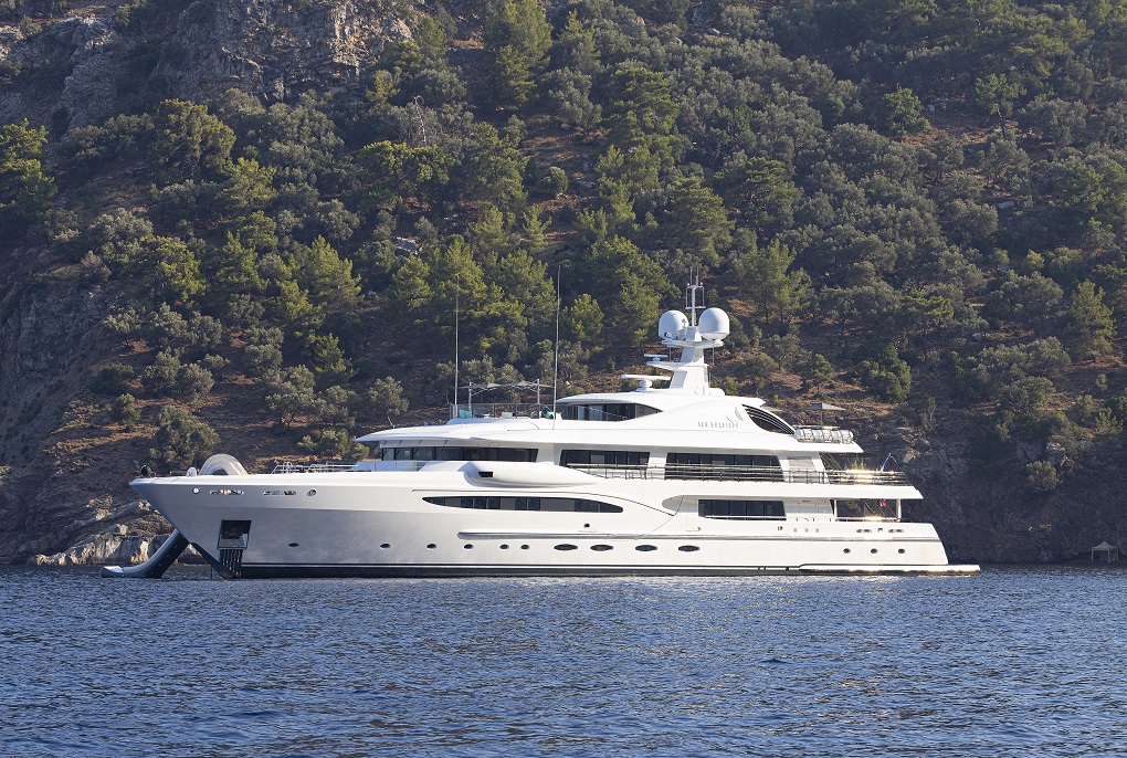 Luxury Yacht Cruise Japan Cruise on a Yacht with YACHTZOO