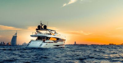M/Y HANAA yacht for charter anchored in Dubai