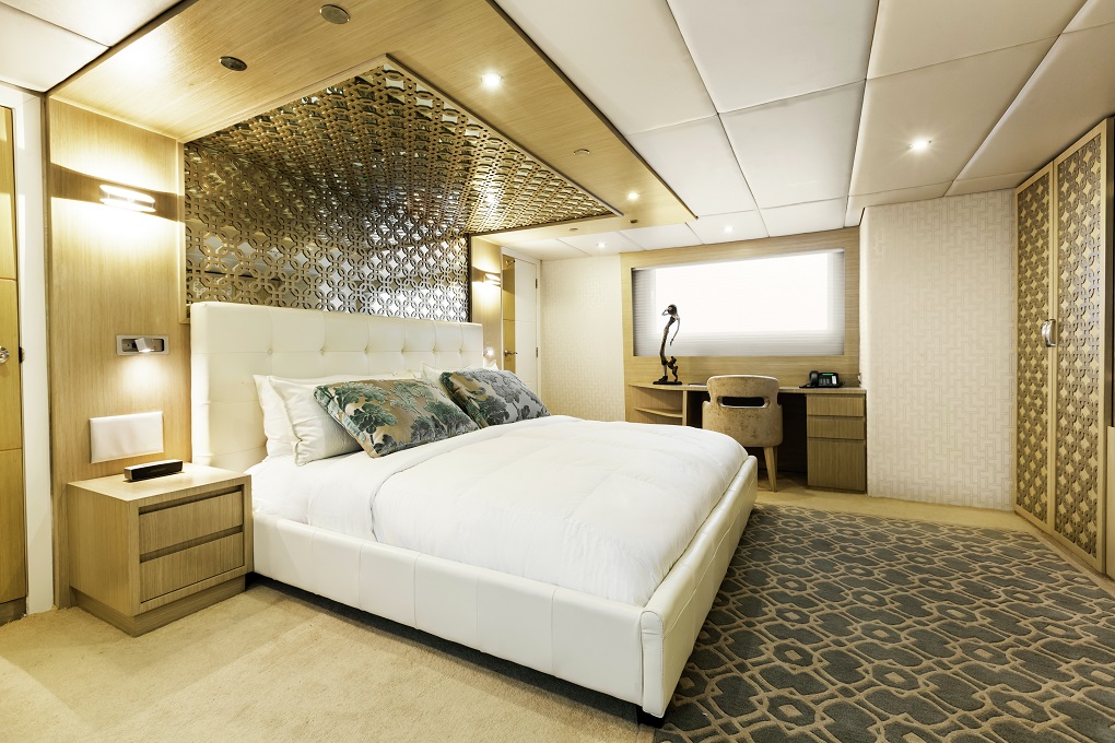 M/Y Stella Maris yacht for charter master cabin