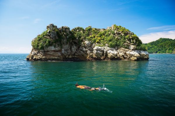 Isla Tortuga on a Costa Rica Yacht Charter