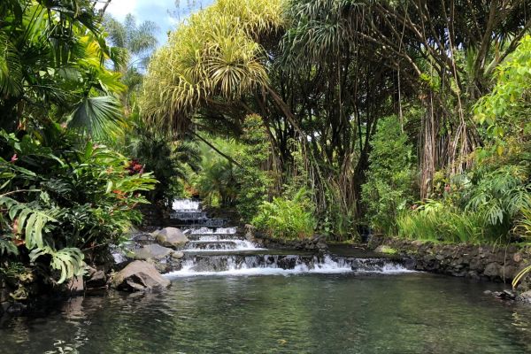 Tabacan Hot Springs on a Costa Rica Yacht Charter