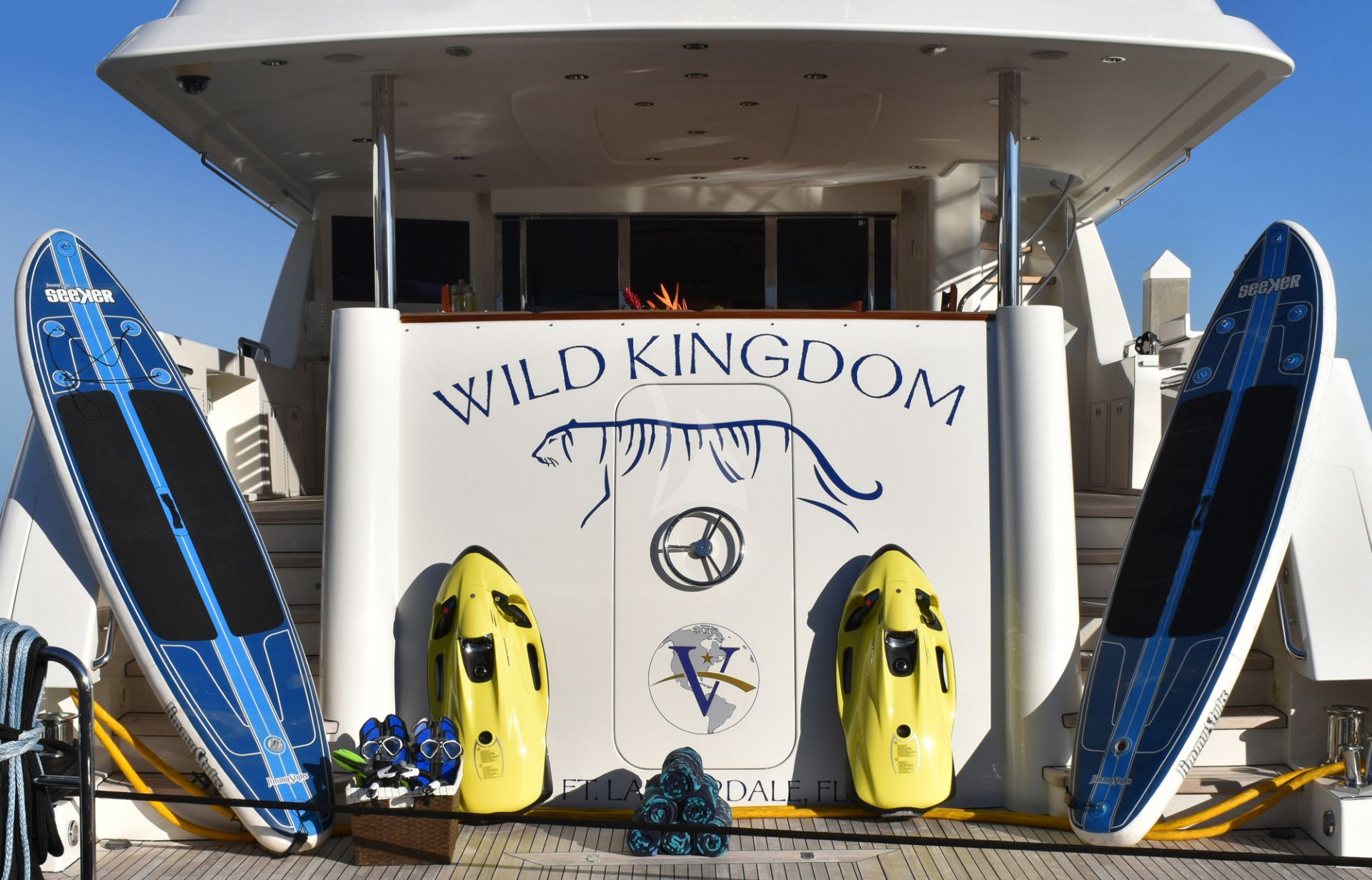 m/y wild kingdom yacht for charter water toys