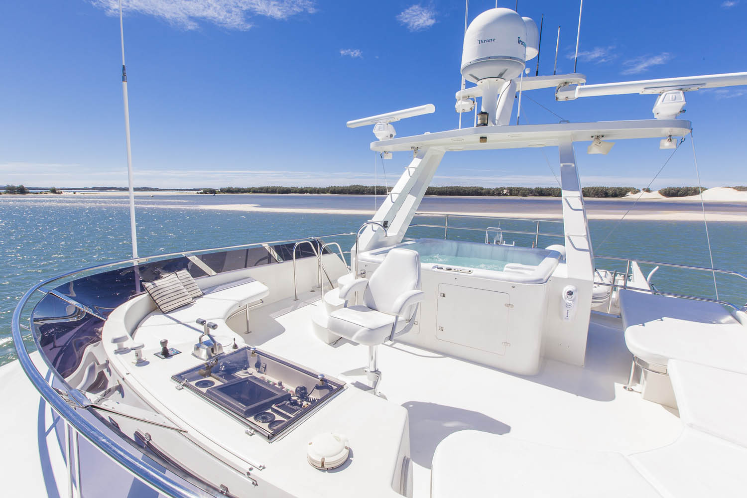 M/Y Silent World II yacht for sale pilot space