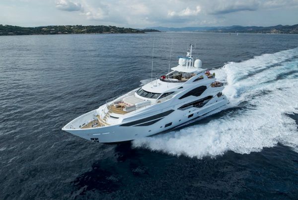 amwaj yacht sold sunseeker yachtzoo