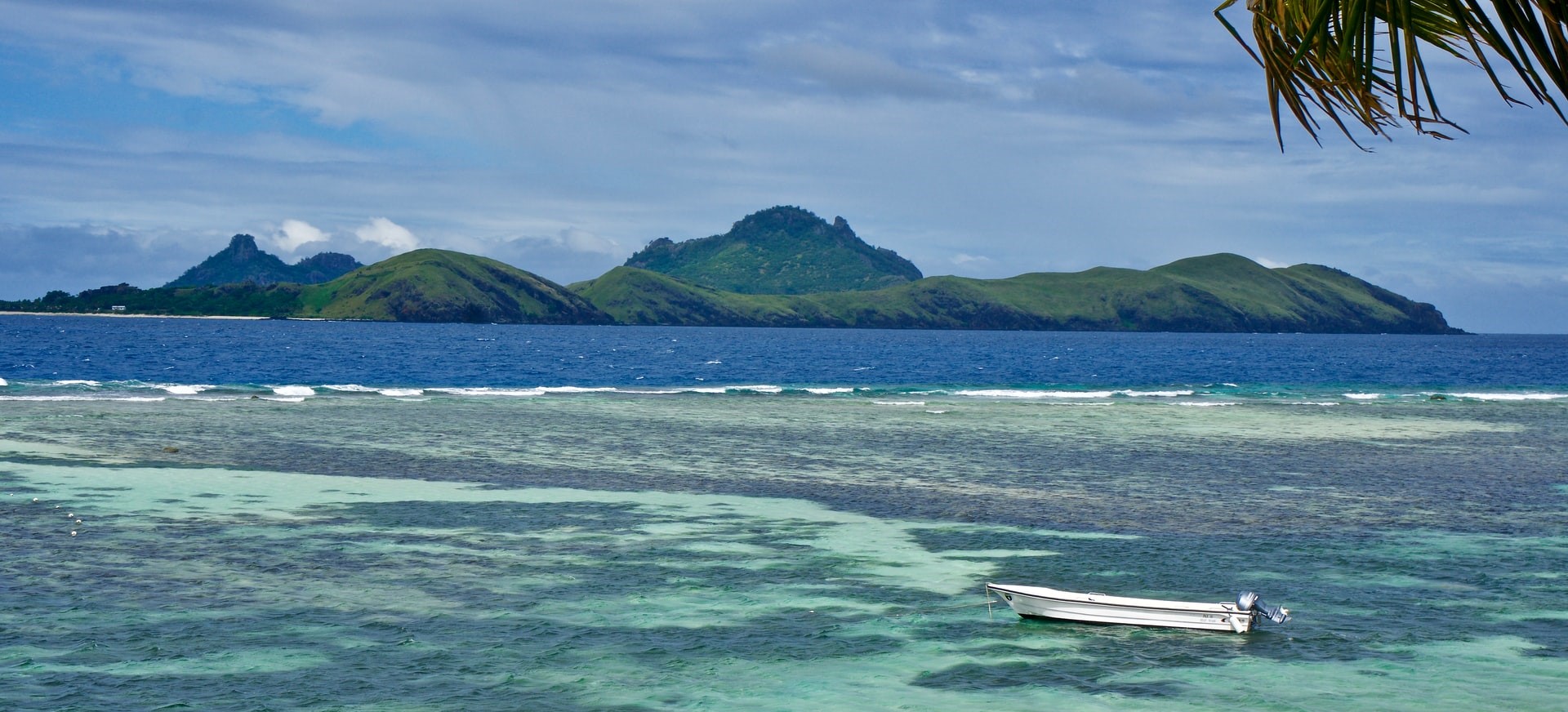 Top Five Places on a Fiji Boat Rental