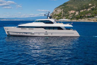 100 foot motor yachts for sale