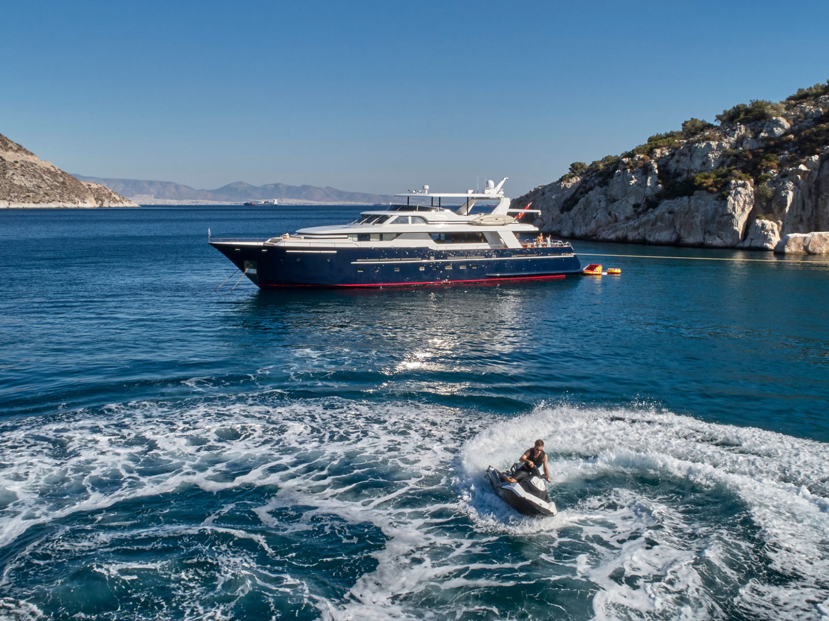 MIA ZOI yacht for sale - Exterior Shot - YACHTZOO