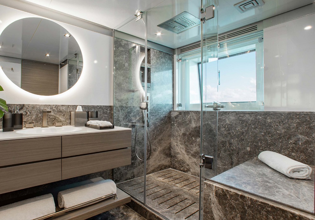 EMINA Benetti m Interior Bathroom