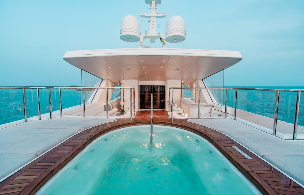 MOCA m Benetti Exterior Jacuzzi