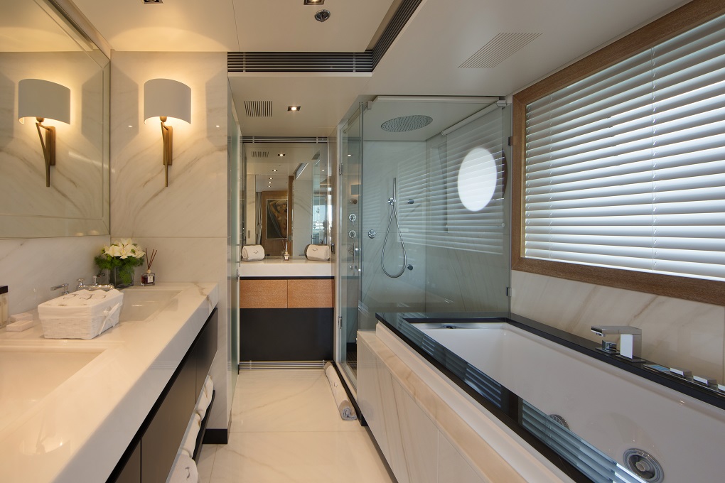 BEATRIX Cantieri di Termoli Interior Bathroom