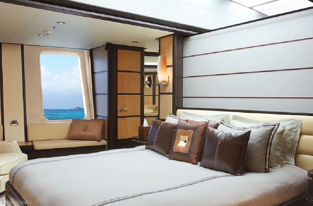 Harle Feadship inerior bedroom