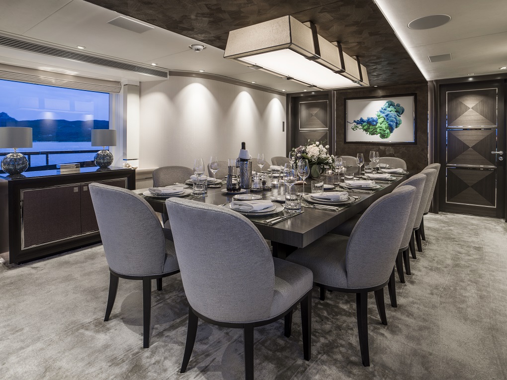 Irisha Heesen m Interior Dining