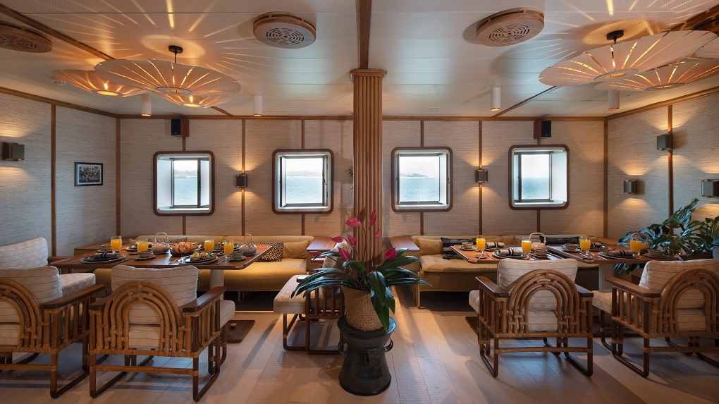 Kudanil explorer Teraoka Shipyard Co Interior Dining