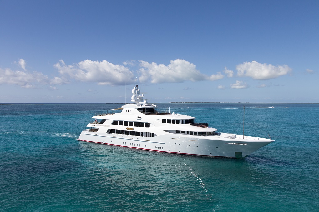 Mia Elise ii Trinity Yachts exterior laout bow