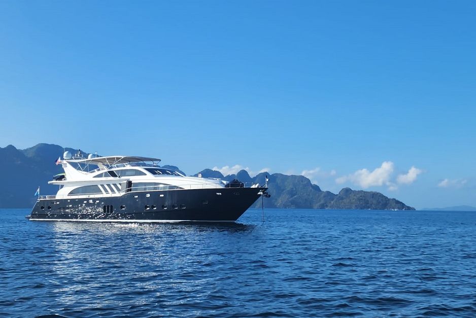 YACHTZOO welcomes BLUE SAPPHIRE to the sales fleet