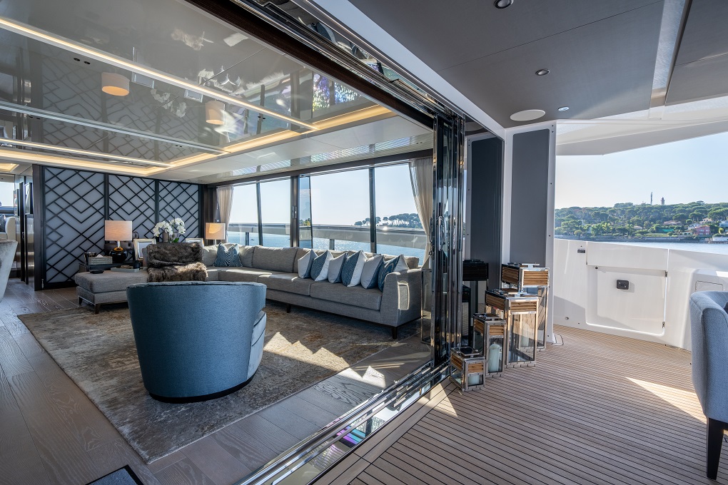 Yacht Glasax 27m Ocean 90 Sunseeker Interior Lounge